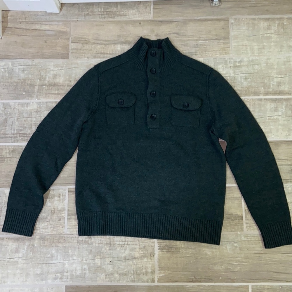 Banana Republic merino wool sweater size medium